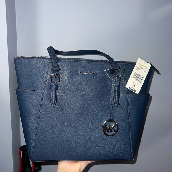 MICHAEL KORS CHARLOTTE LARGE TOPZIP LEATHER TOTE